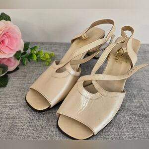Vintage Pierre Chupin Paris Beige Sandals, Made In France, Size 37.5 EU,‎ 7 US